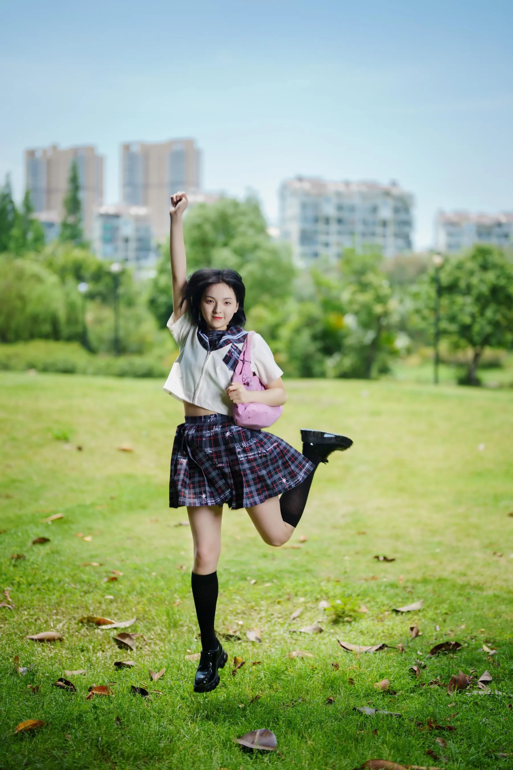 [YITUYU艺图语]2021.11.12 花田里的JK少女 dudu [51P]插图3
